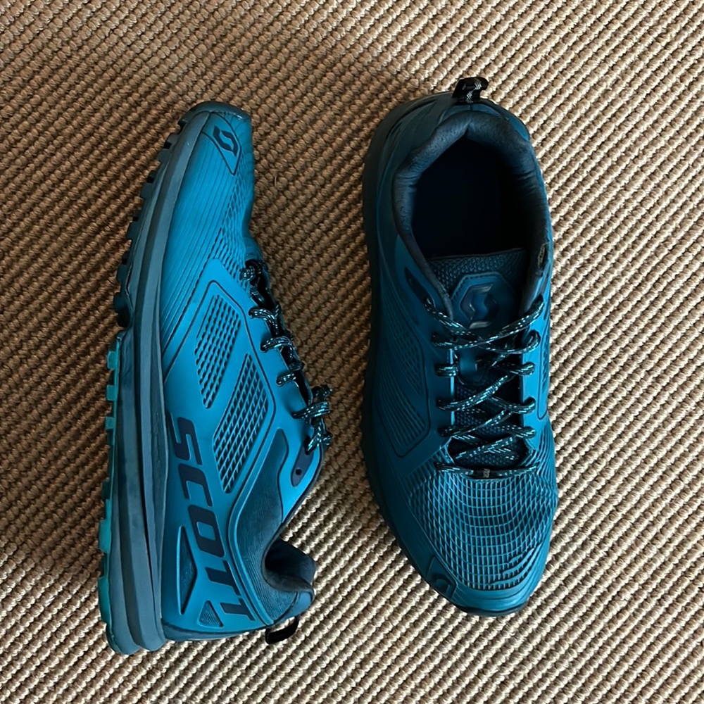 Scott trail running shoes